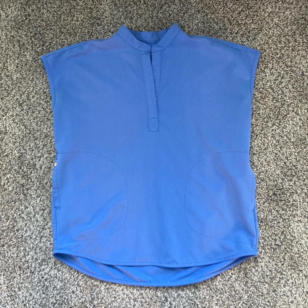 Figs Rafaela Oversized Scrub Top in Ceil Blue